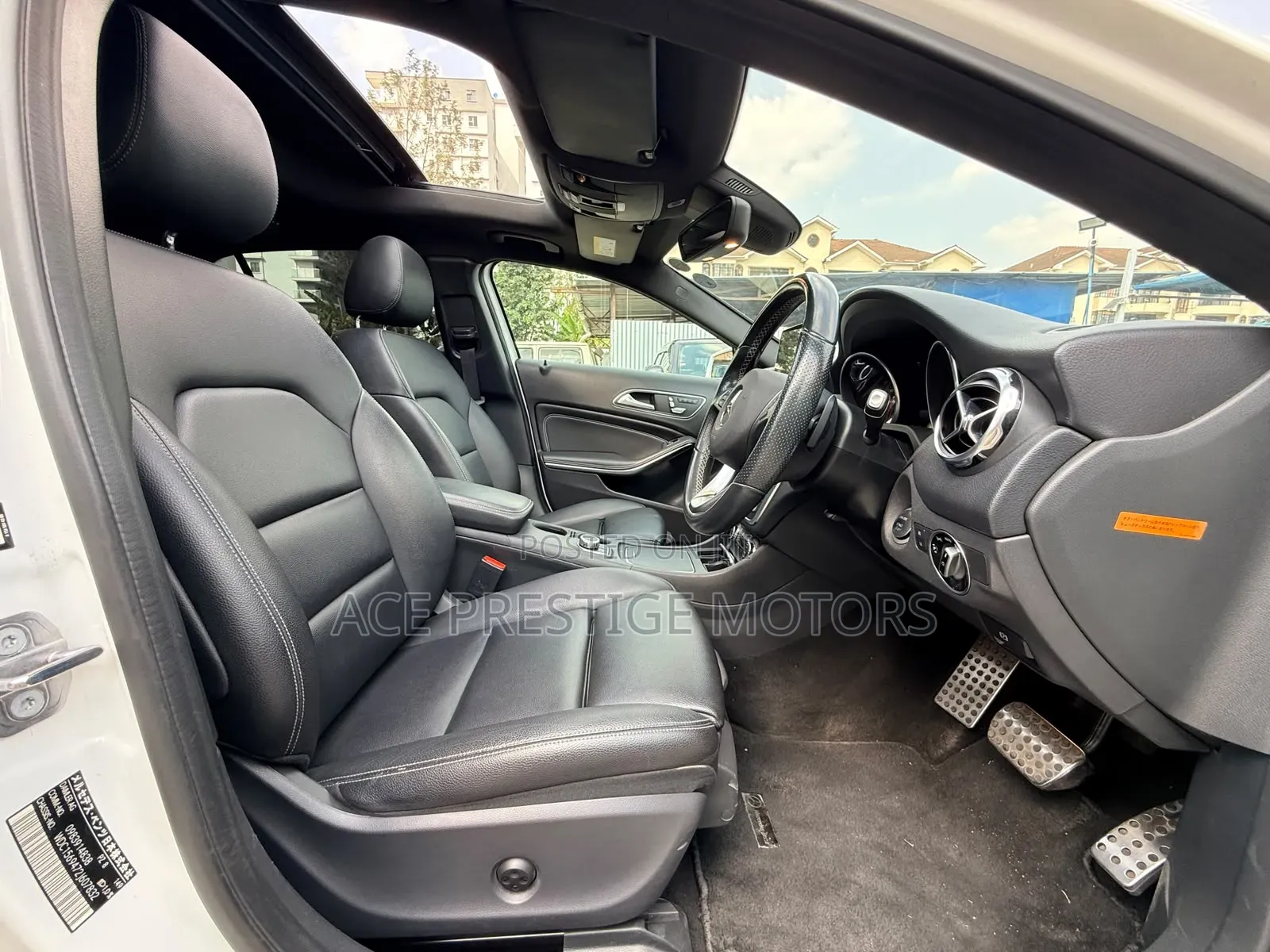 Mercedes-Benz GLA-Class 2019 White