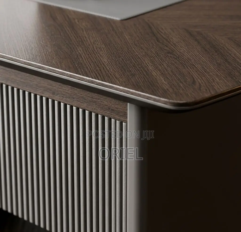 Office Desk : Luxury Executive Desk 1800MM