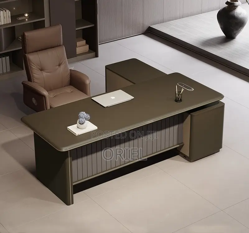 Office Desk : Luxury Executive Desk 1800MM