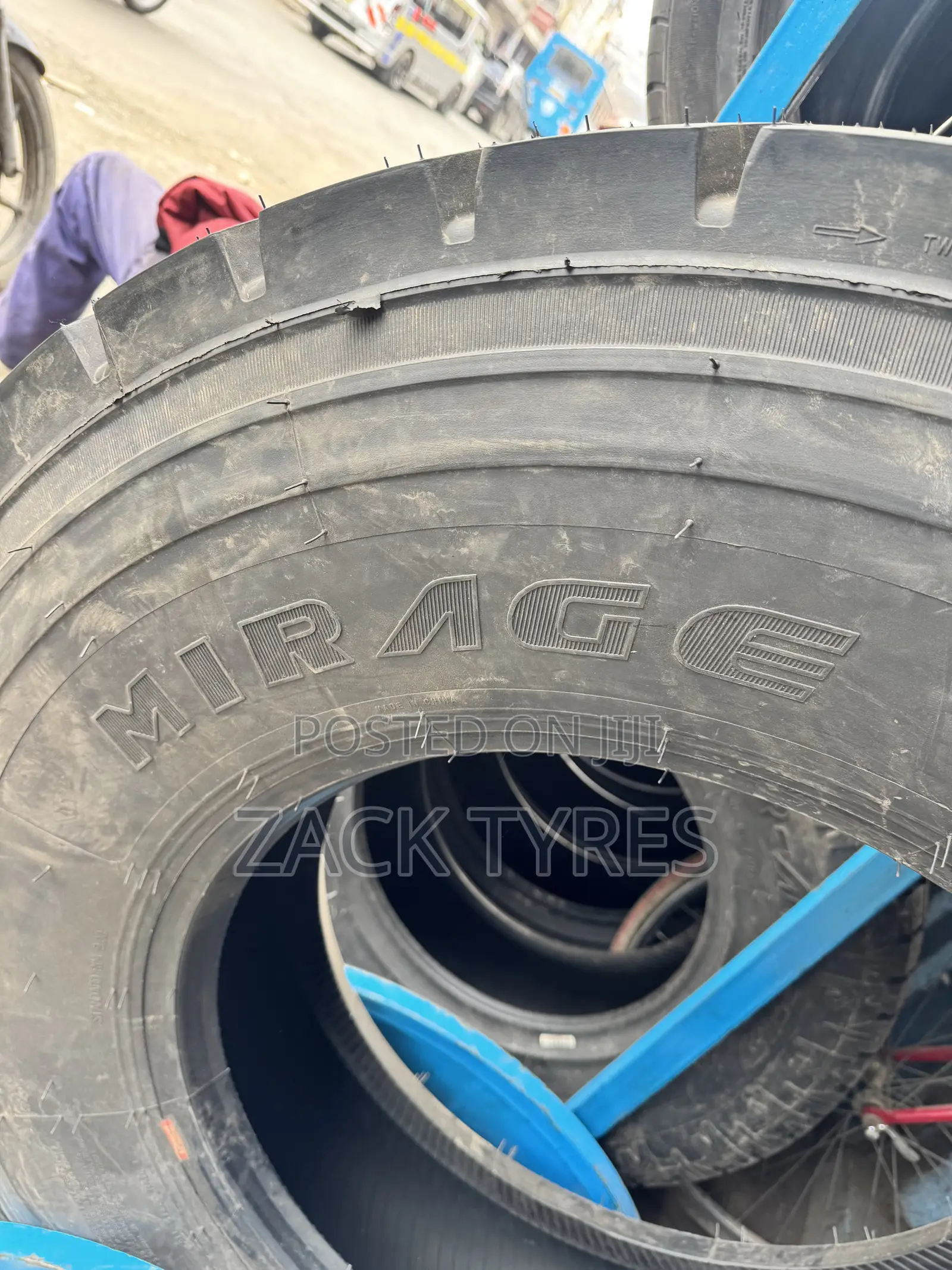 315/80r22.5 Mirage