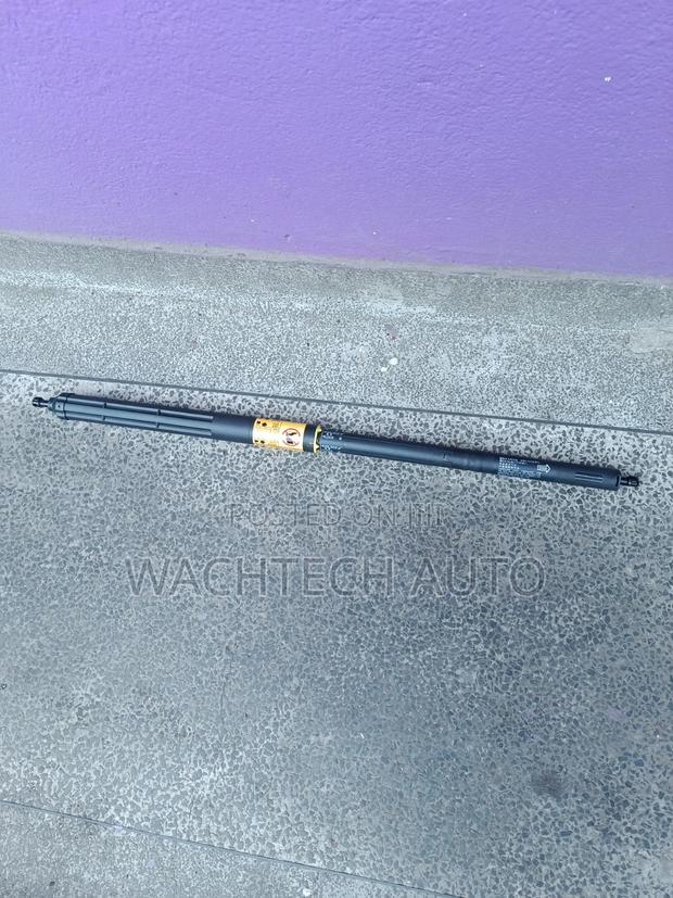 Tail Gate Lift (Shock Boot) Prado 150 - thumbnail 3