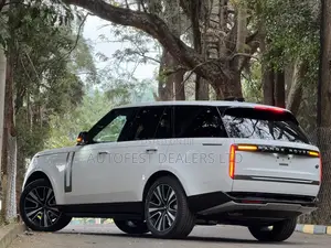 Land Rover Range Rover Vogue 2023 White
