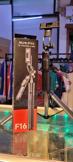 F16 2-in-1 Selfie Stick With Tripod