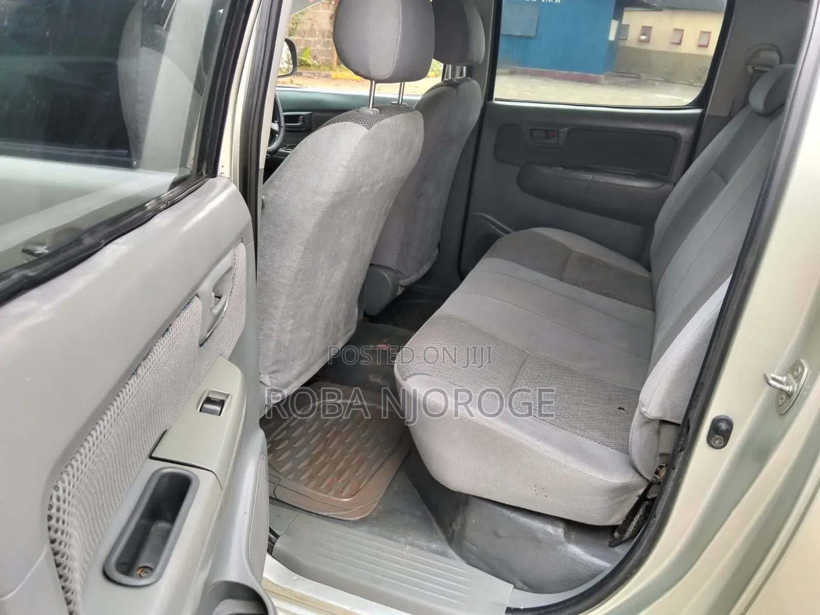 Toyota Hilux 2006 Silver