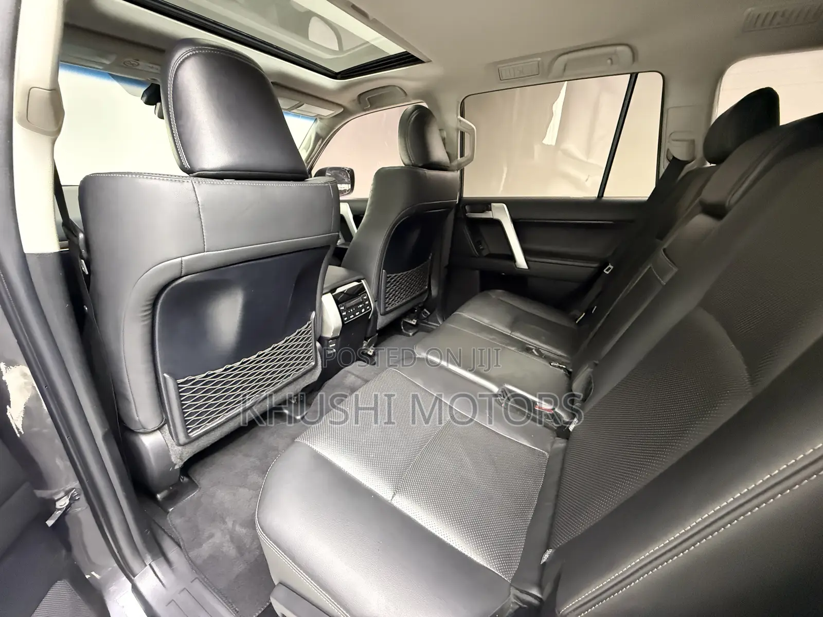 Toyota Land Cruiser Prado 2022 Gray