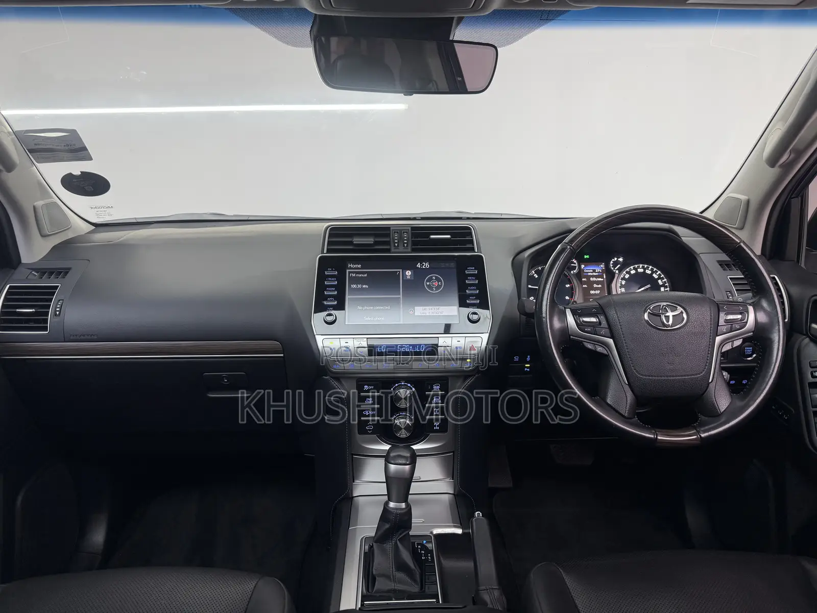 Toyota Land Cruiser Prado 2022 Gray