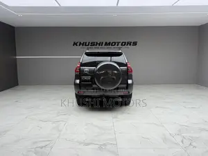 Toyota Land Cruiser Prado 2022 Gray