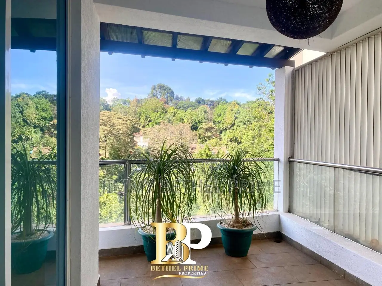4bdrm Apartment in Spring Valley for rent