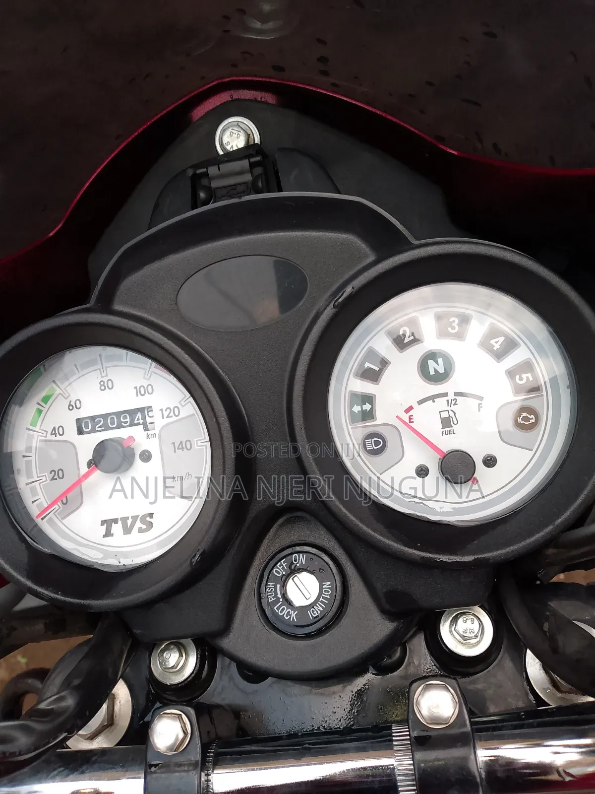 TVS HLX Plus ES 2026 Red