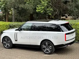 Land Rover Range Rover Vogue 2023 White