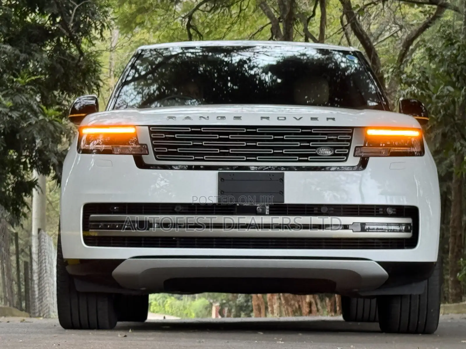 Land Rover Range Rover Vogue 2023 White