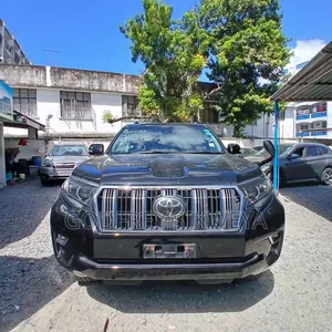 Toyota Land Cruiser Prado 2019 Black