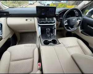 New Toyota Land Cruiser 2023 White