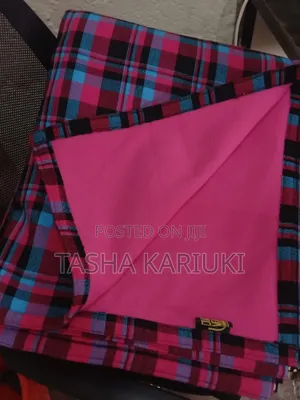Classic Maasai Shuka With Soft Light Fleece