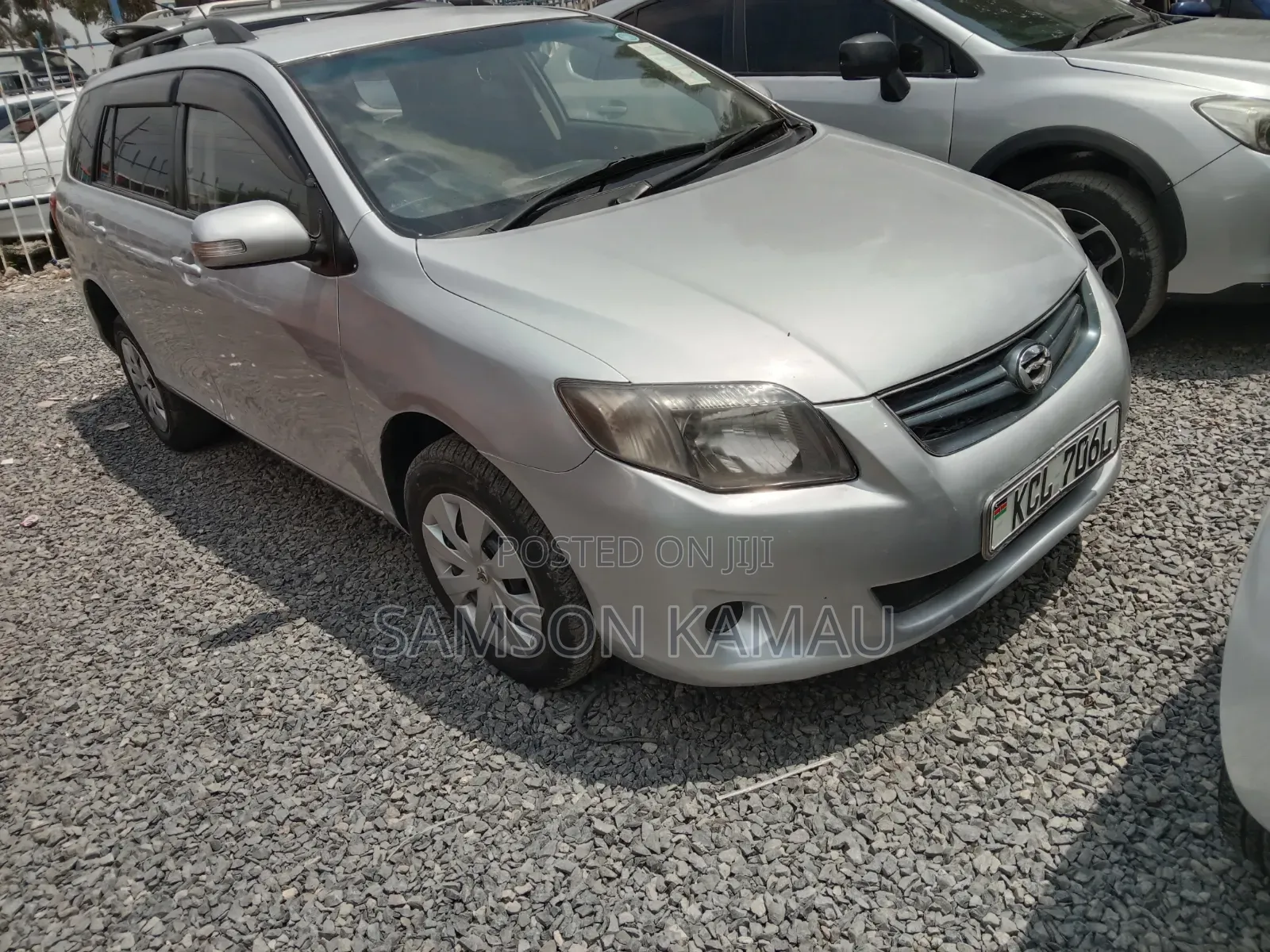 Toyota Corolla Fielder 2010 Silver