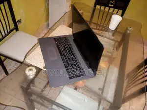 Laptop HP 250 G6 4GB Intel Core i3 HDD 512GB