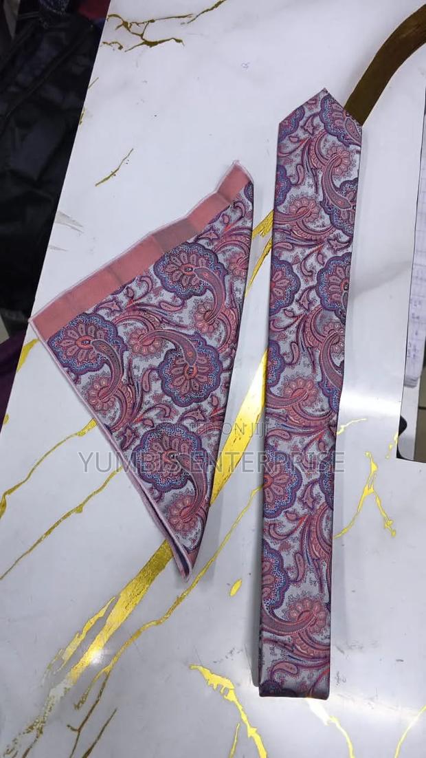 Floral Ties With Pocket Square Set at 700