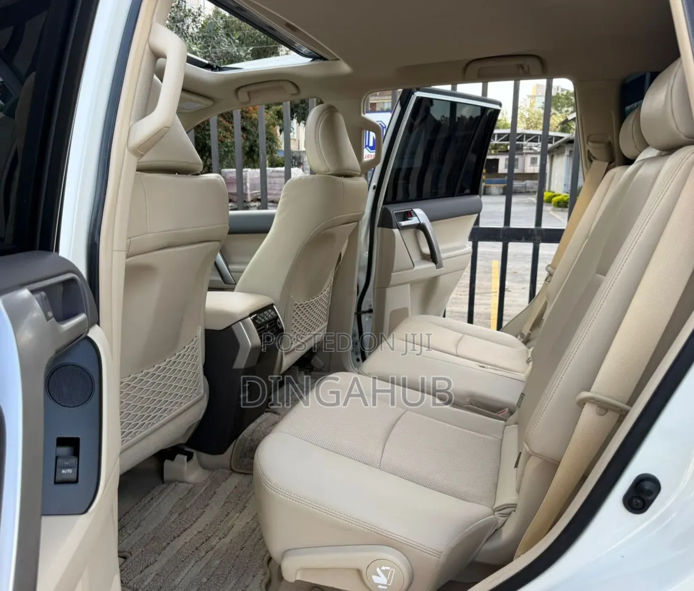 Toyota Land Cruiser Prado 2022 White