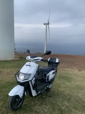 Motorcycle 2025 White