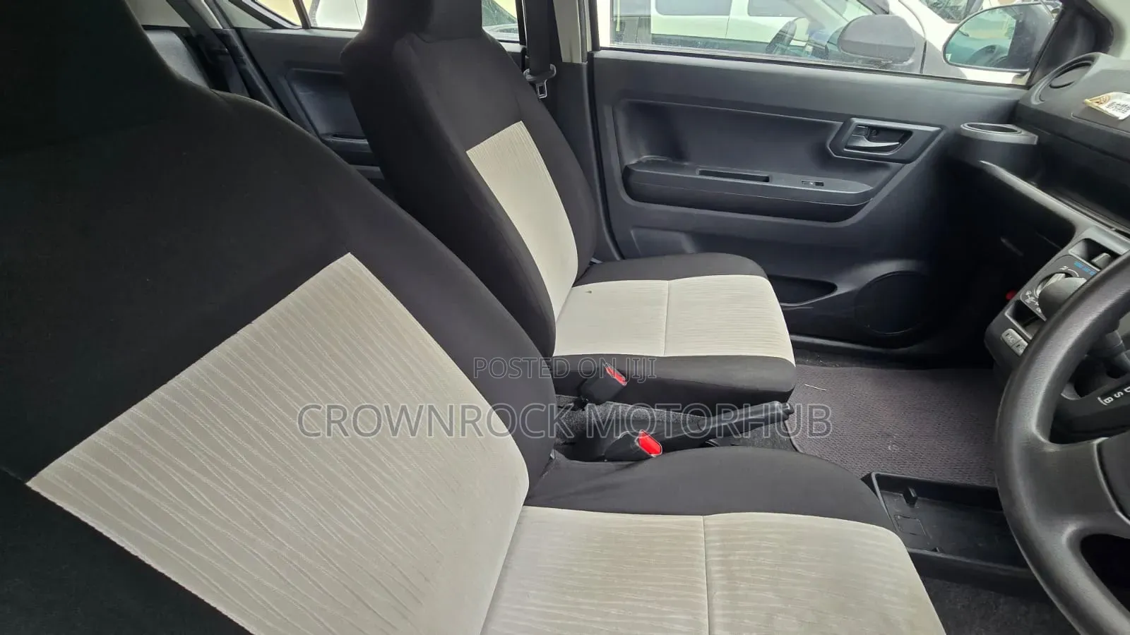 Daihatsu Mira 2019 Blue