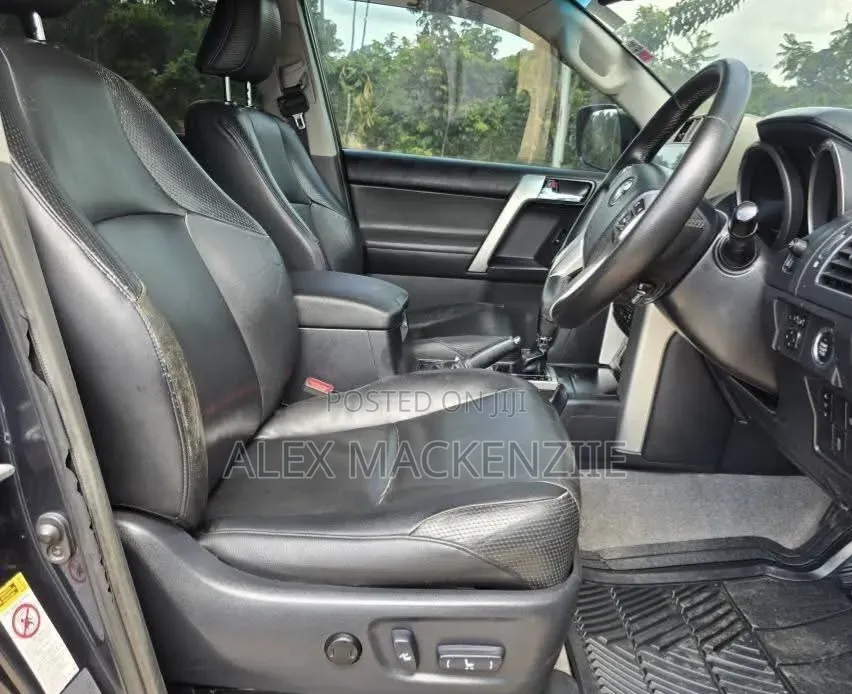 Toyota Land Cruiser Prado 2010 Black