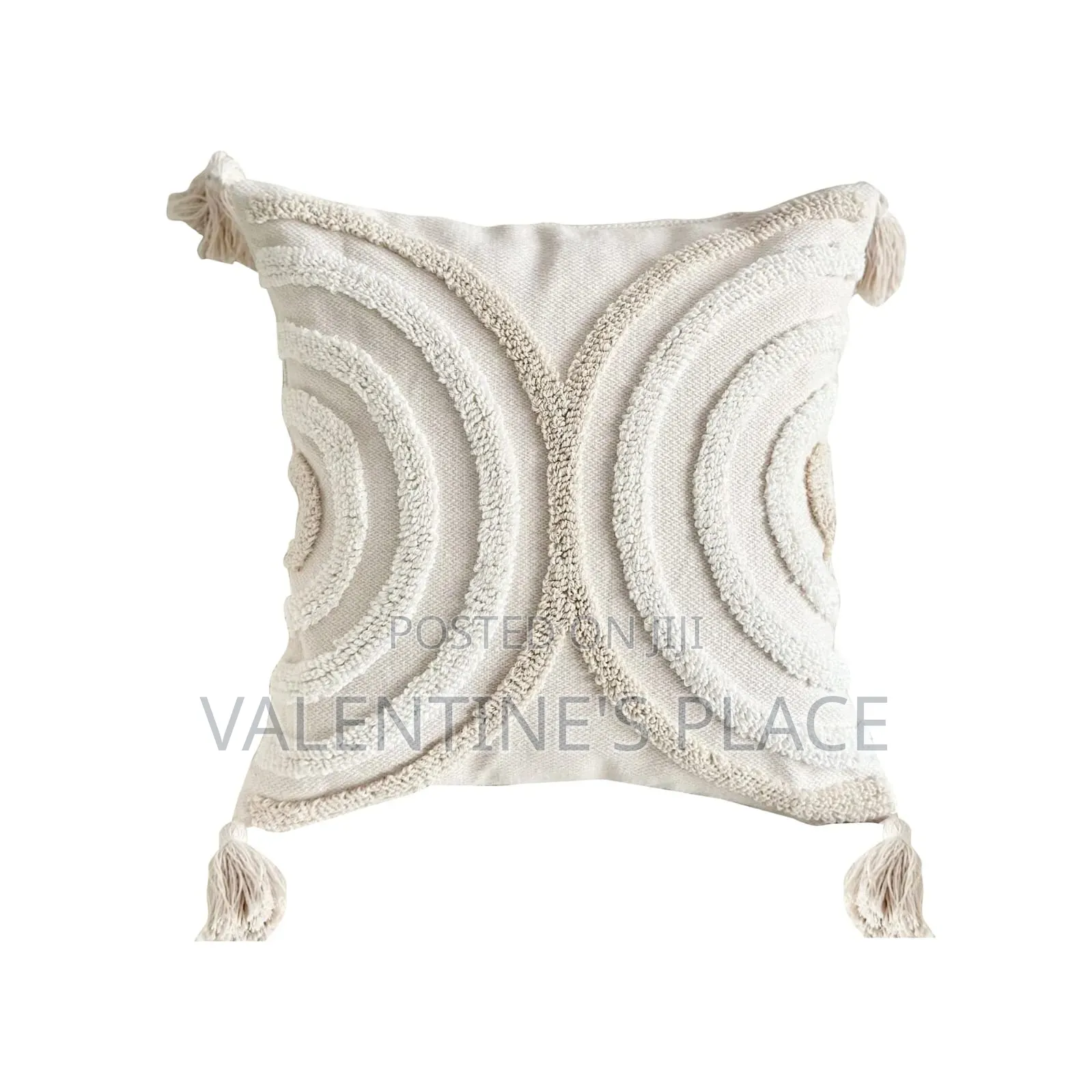 Luxury Tufted Cases
45cm by 45cm
