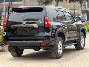 Toyota Land Cruiser Prado 2.7 2020 Black