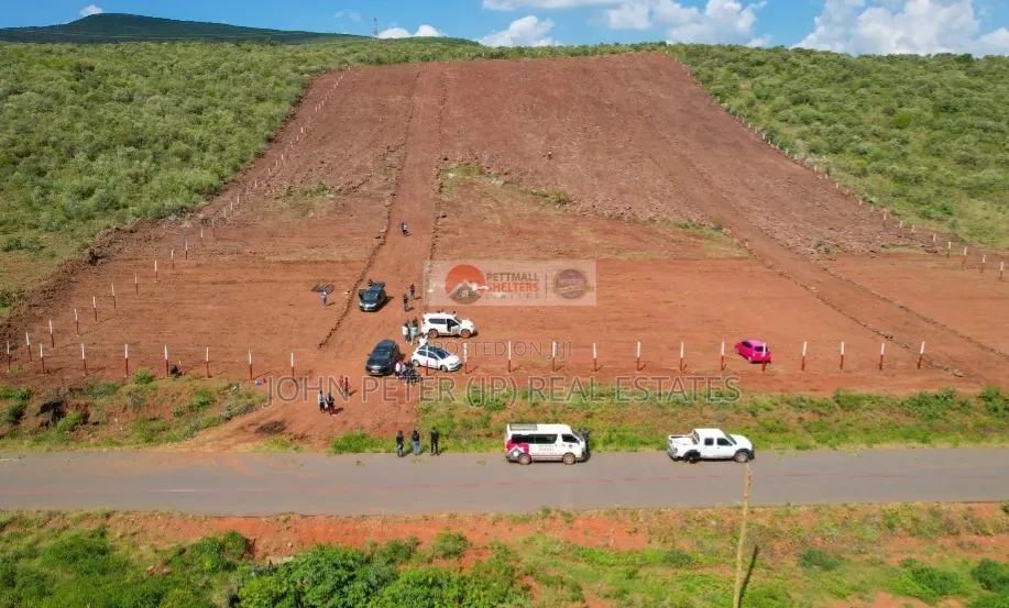 Plots Touching Tarmac Along Ngong-Suswa