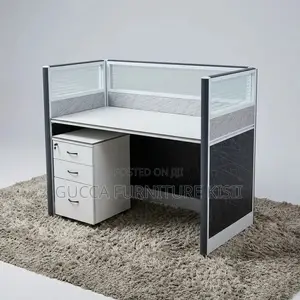 Office Workstation; One Way Modular Office Workstation