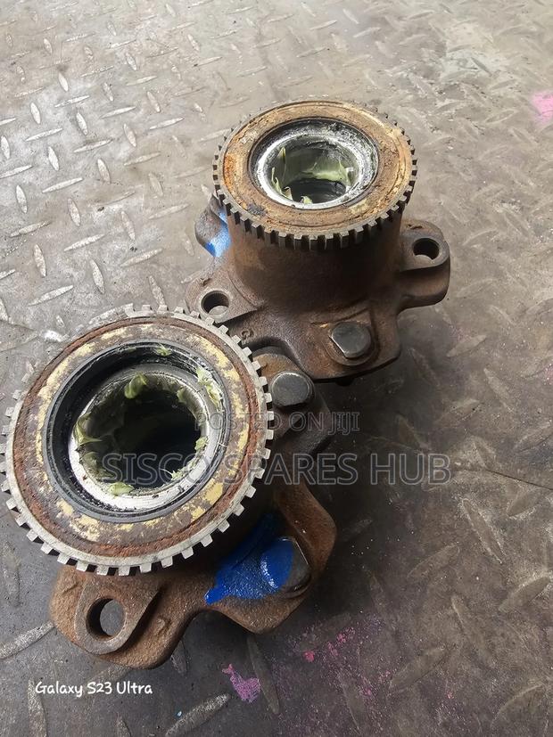 Front Hub Mazda Bongo(with Abs) - thumbnail 3