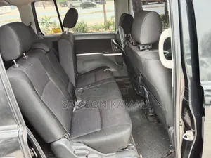 Toyota ISIS 2007 Black