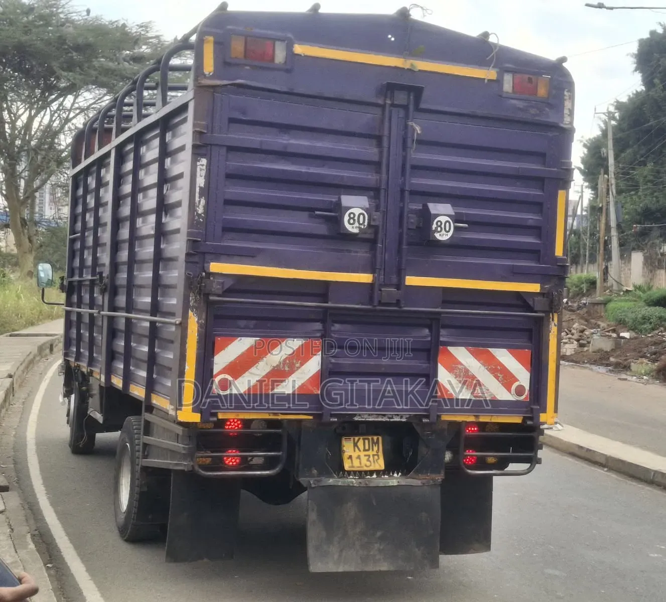 Isuzu NQR 2022 White