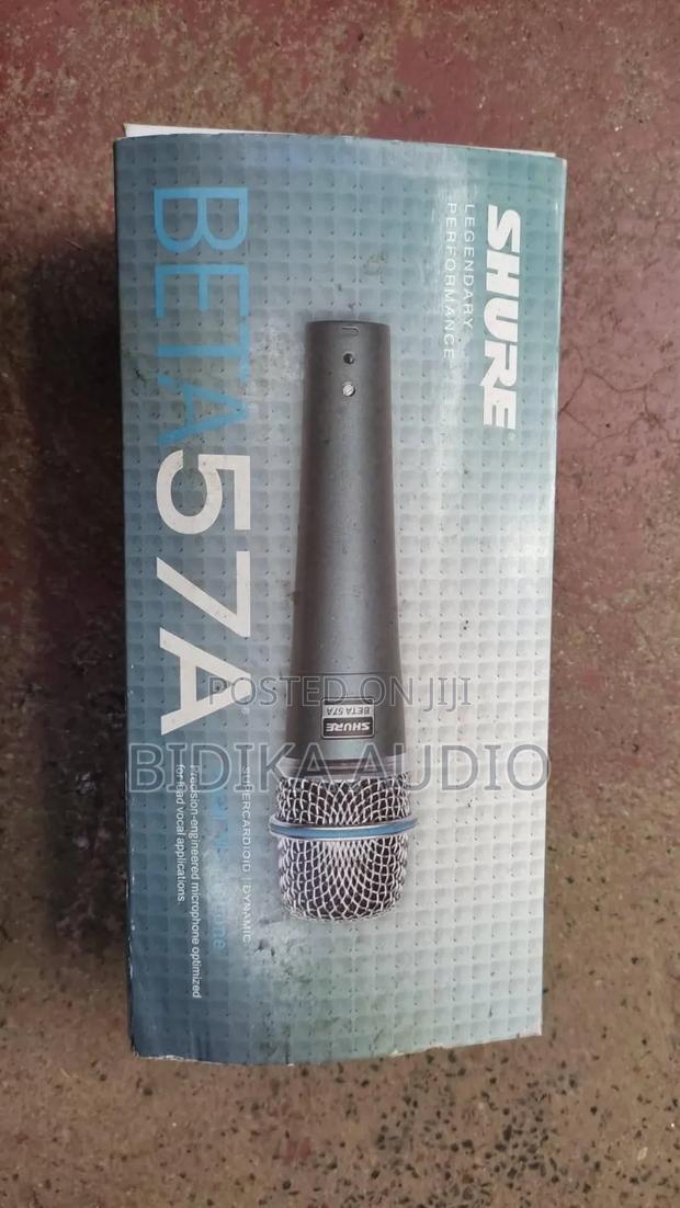 Shure BETA 57A Premium Supercardioid Dynamic Vocal Microphone