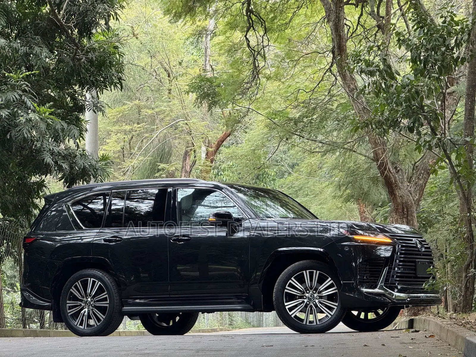 Lexus LX 600 2023 Black