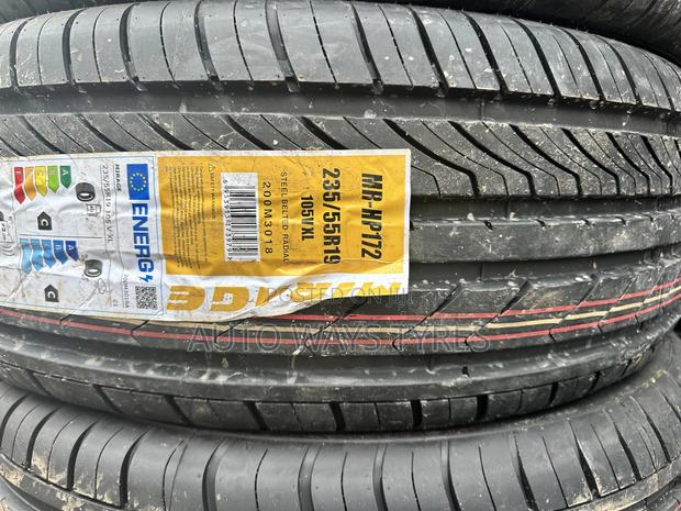 Mirage 235/55r19