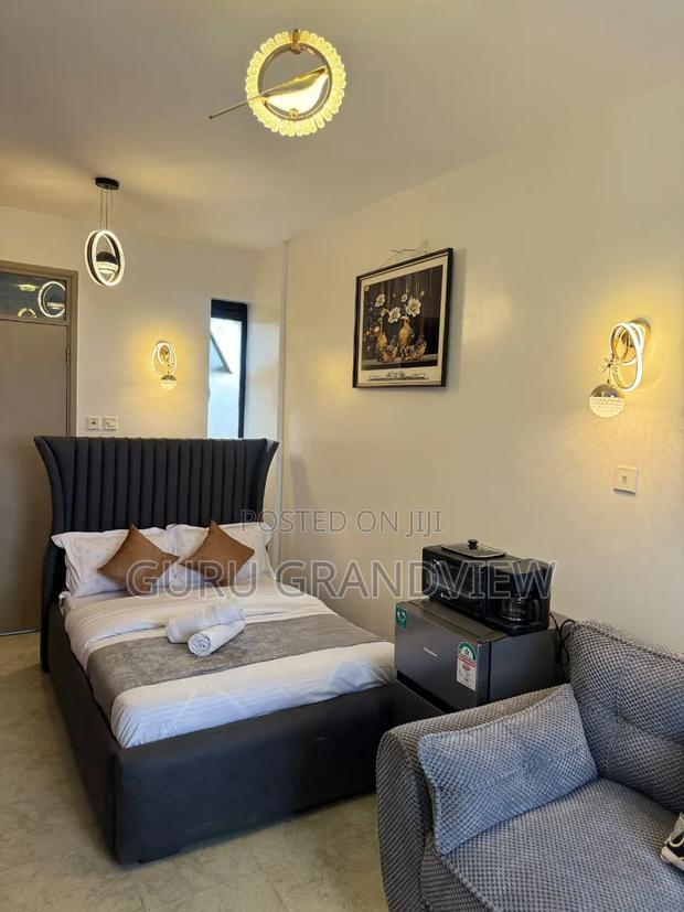 Roysambu Studio Airbnb Behind TRM - thumbnail 3