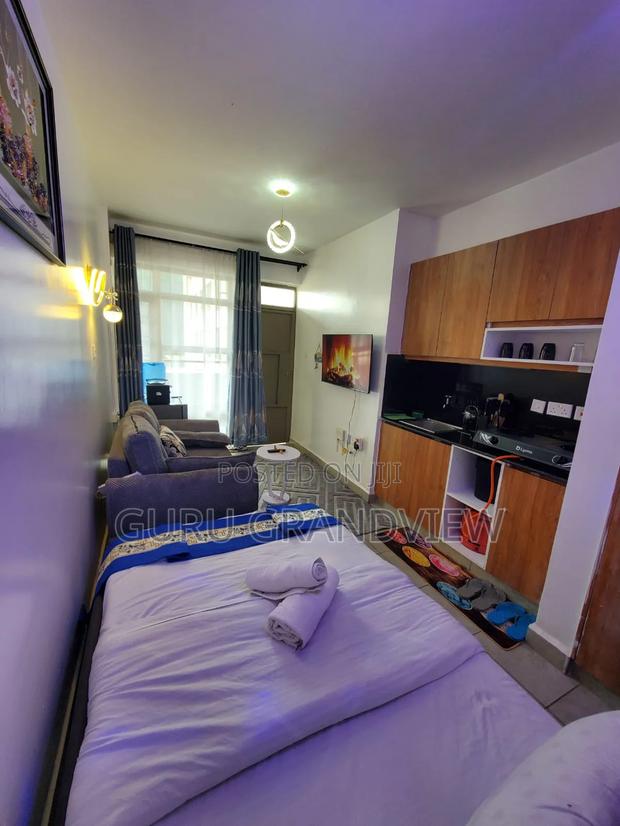 Roysambu Studio Airbnb Behind TRM - thumbnail 6