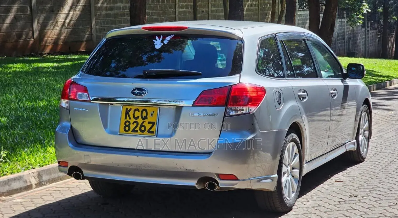 Subaru Legacy 2011 Silver