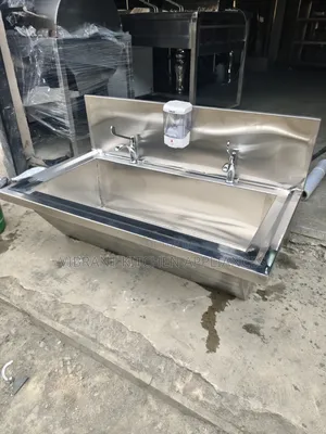 Medical-Grade Stainless Steel Scrub Sink