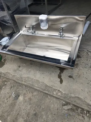 Medical-Grade Stainless Steel Scrub Sink