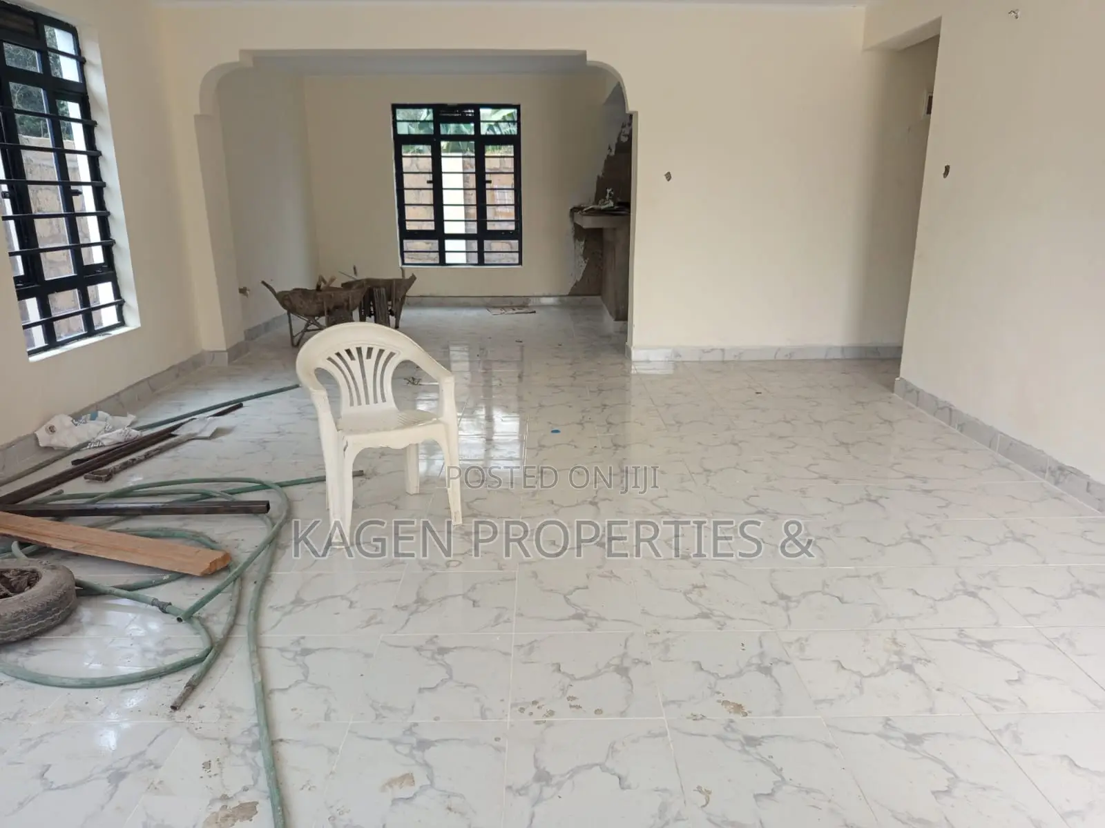 4bdrm Maisonette in Rimpa for sale