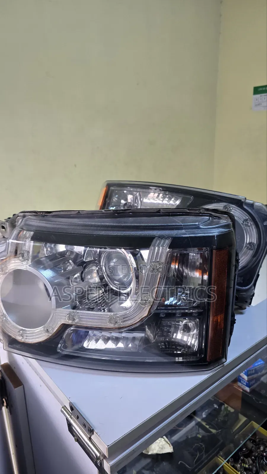 Porsche, Audi Q5 08 and Discovery 4 Headlights