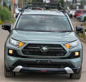 Toyota RAV4 2019 Green