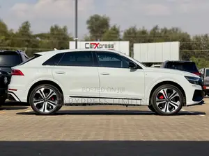 Audi Q8 55 Premium AWD quattro 2020 White