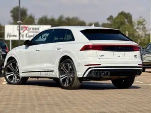 Audi Q8 55 Premium AWD quattro 2020 White