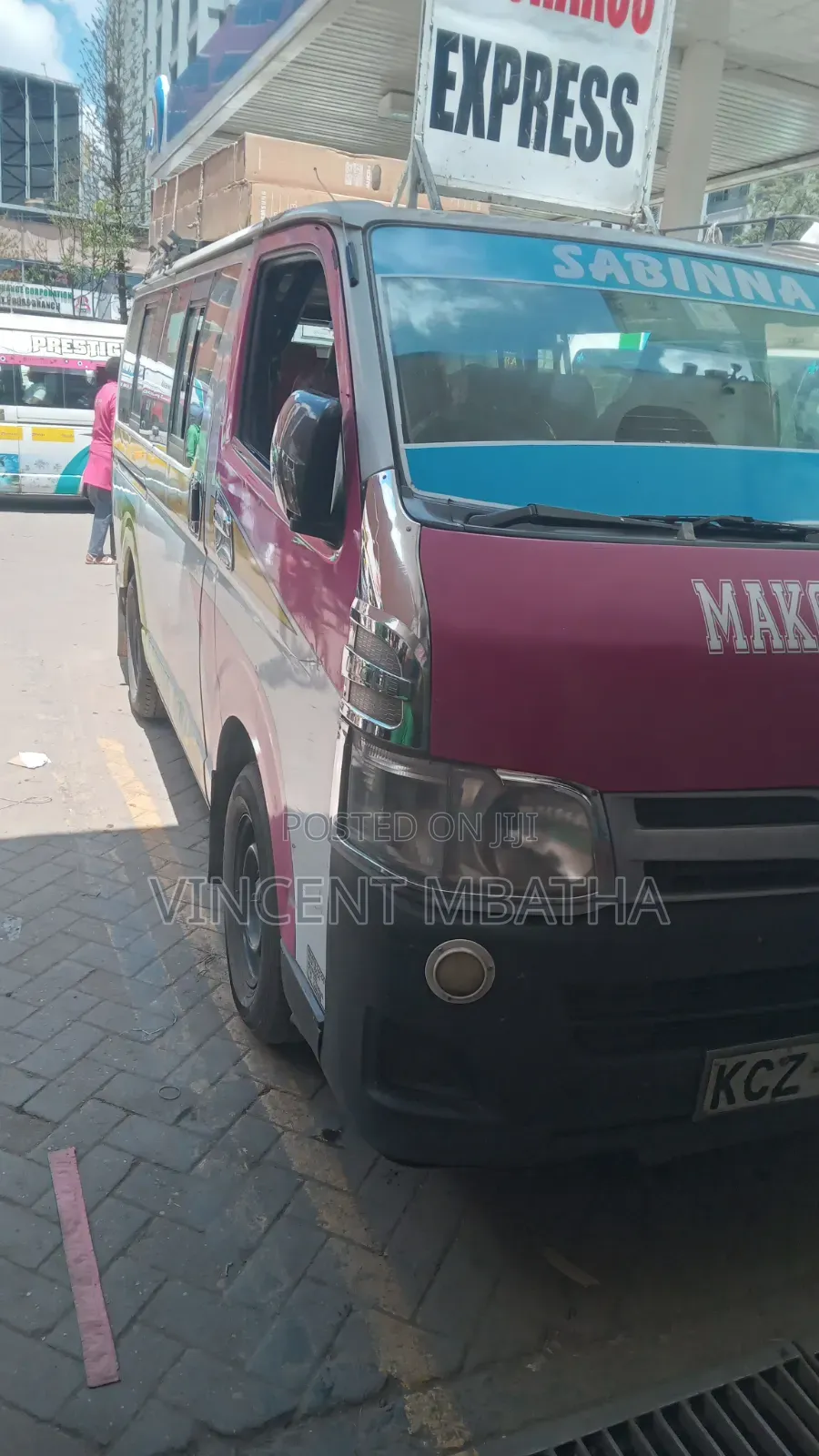 Toyota HiAce 2013 Beige