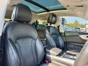 Audi Q8 55 Premium AWD quattro 2020 White