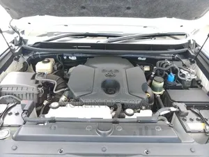 Toyota Land Cruiser Prado 2020 Off white