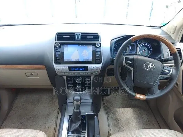 Toyota Land Cruiser Prado 2020 Off white