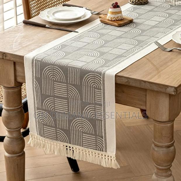 Geometric Jacquard Table Runner - thumbnail 3